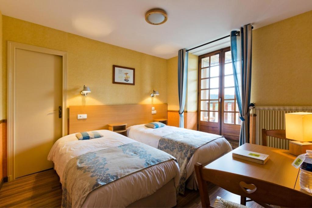 Hotel La Clairiere Chambon-sur-Dolore Екстериор снимка