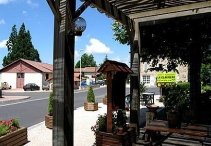 Hotel La Clairiere Chambon-sur-Dolore Екстериор снимка
